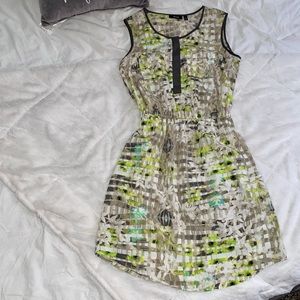 🔵 APT 9 Lime Green Floral Dress 🔵